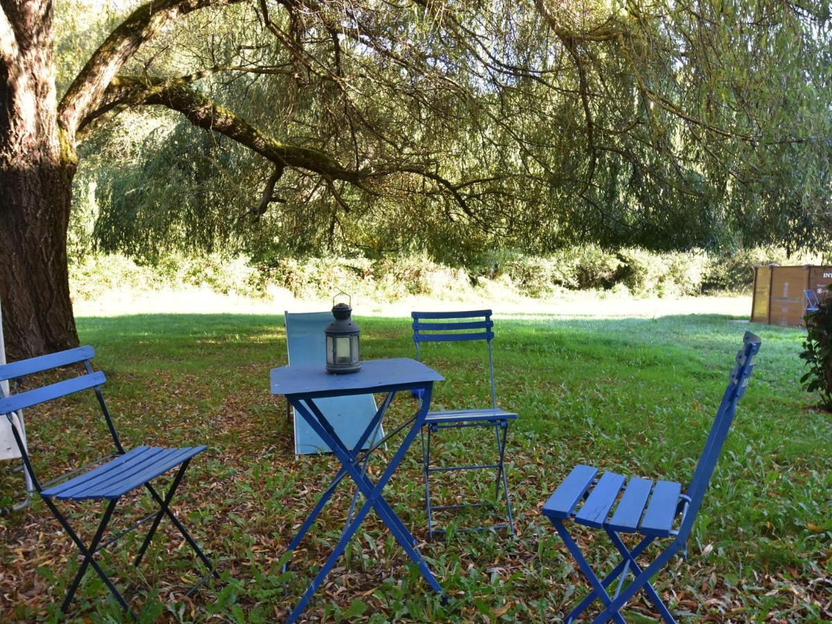Cosy Holiday Home In Lantheuil With Garden Villefranche-du-Perigord Exterior photo