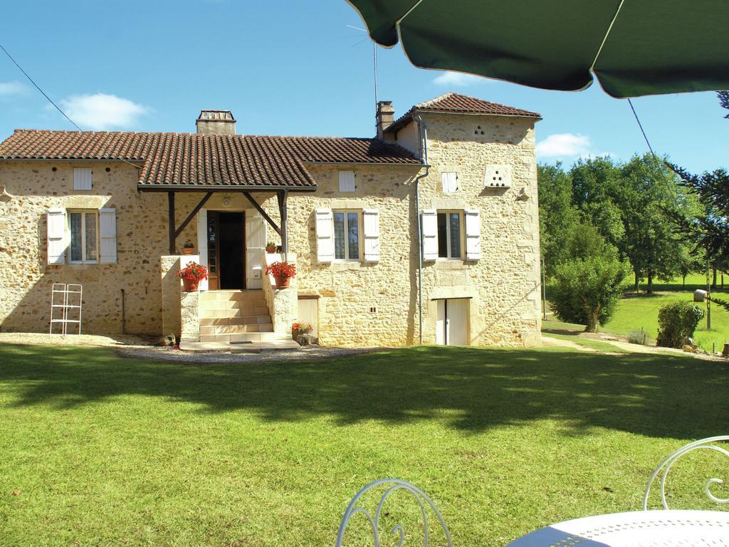 Cosy Holiday Home In Lantheuil With Garden Villefranche-du-Perigord Exterior photo